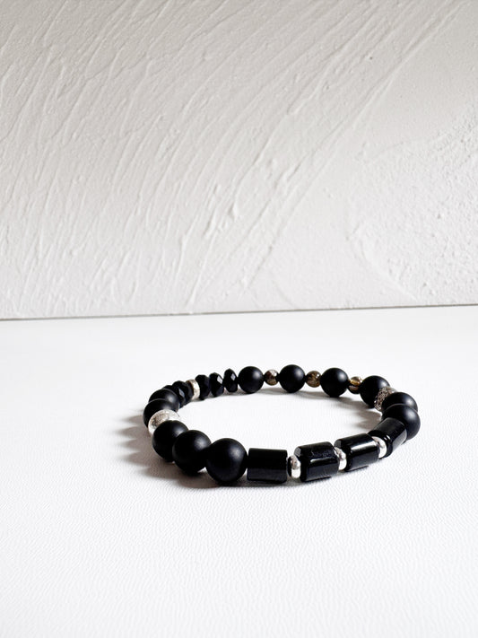 黑色金紅石石英