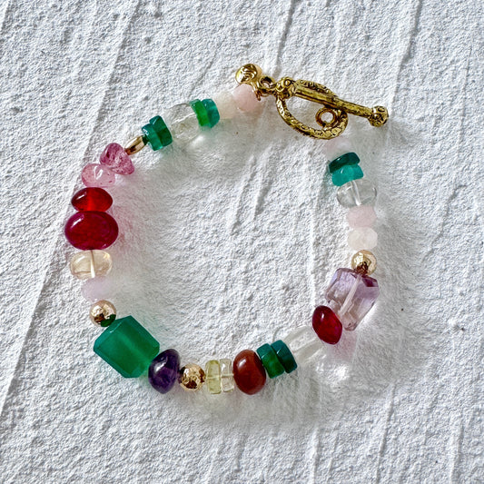 藍玉髓、海藍寶石和瑪瑙