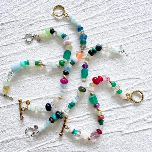 藍玉髓、海藍寶石和瑪瑙