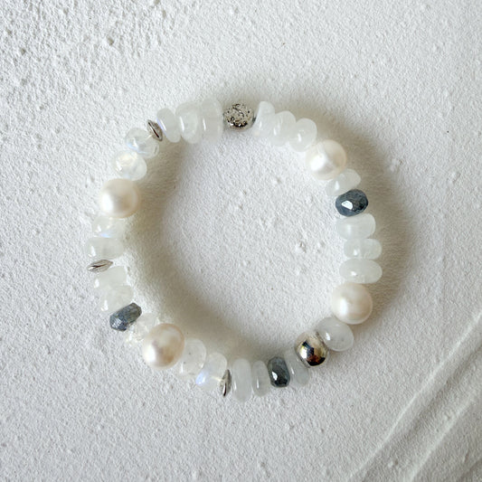 Moonstone, Labradorite and Pearl Bracelet