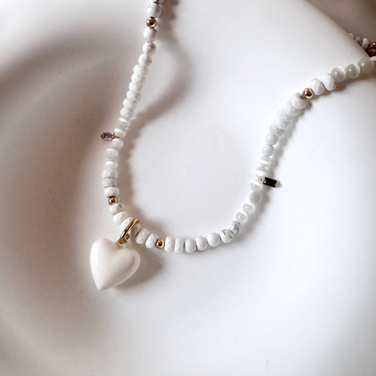 Howlite, Cat’s Eye and White Turquoise Necklace